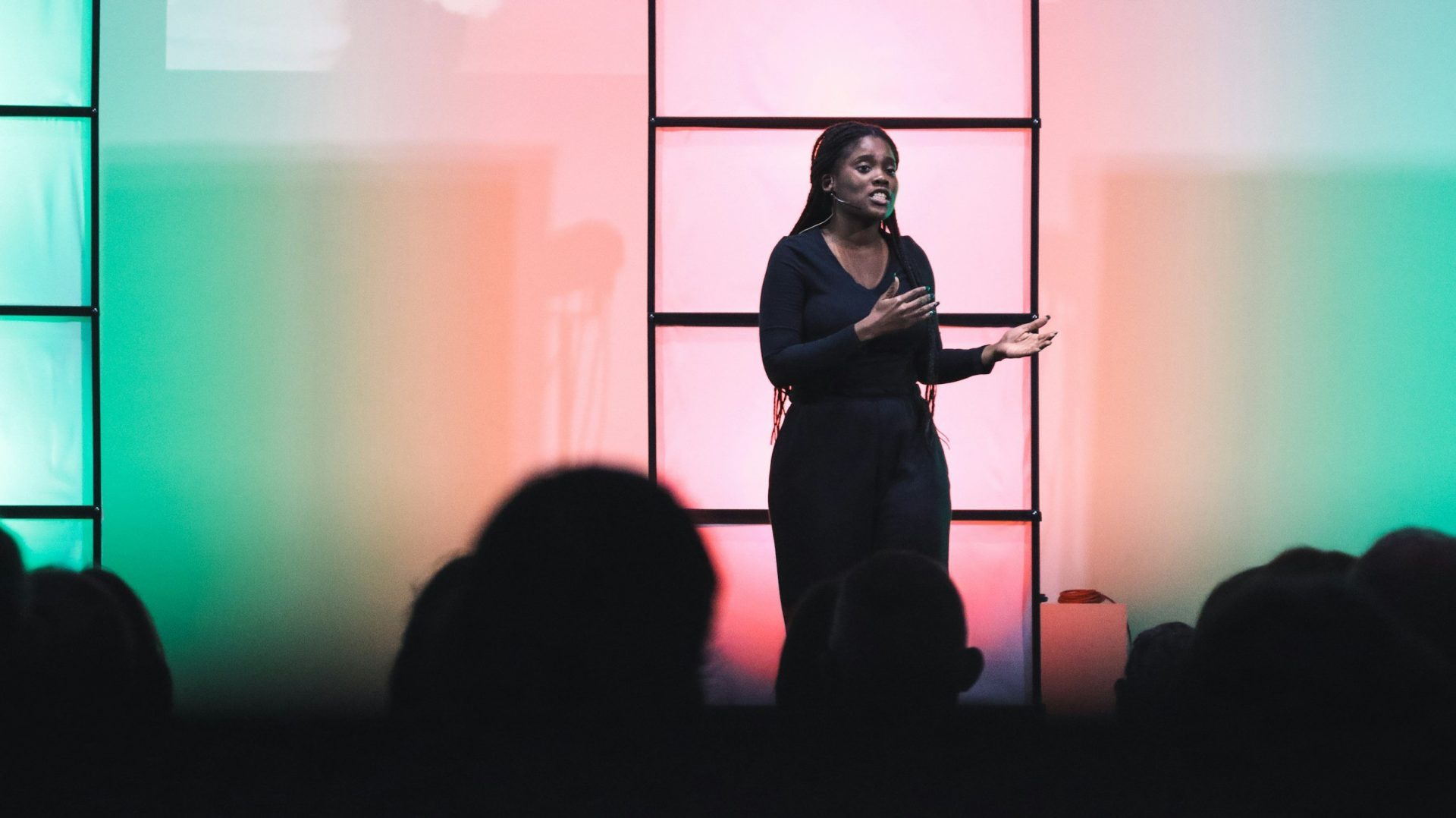 Choosing Female Speakers for Events: A Complete Guide to Creating Memorable Experiences
