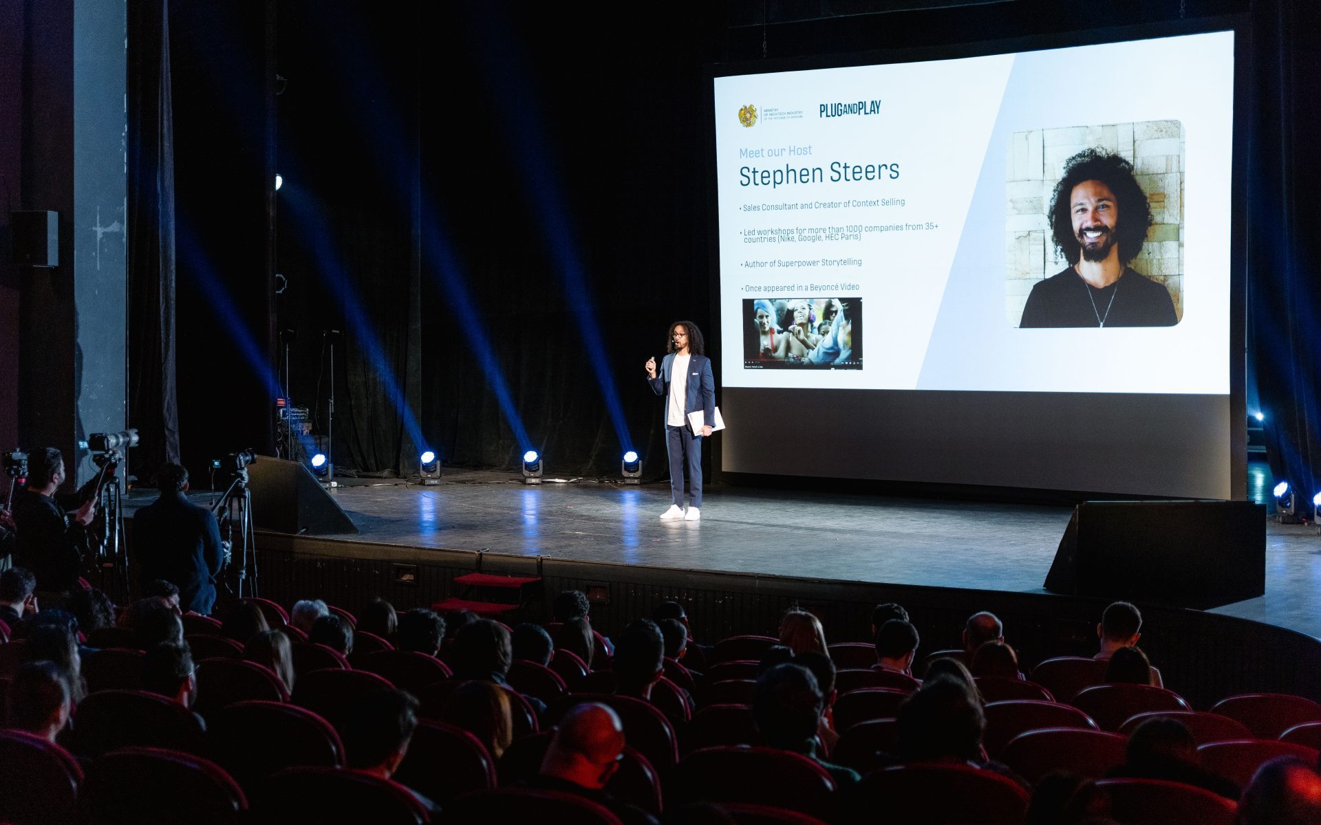 Stephen Steers - Additional Photo